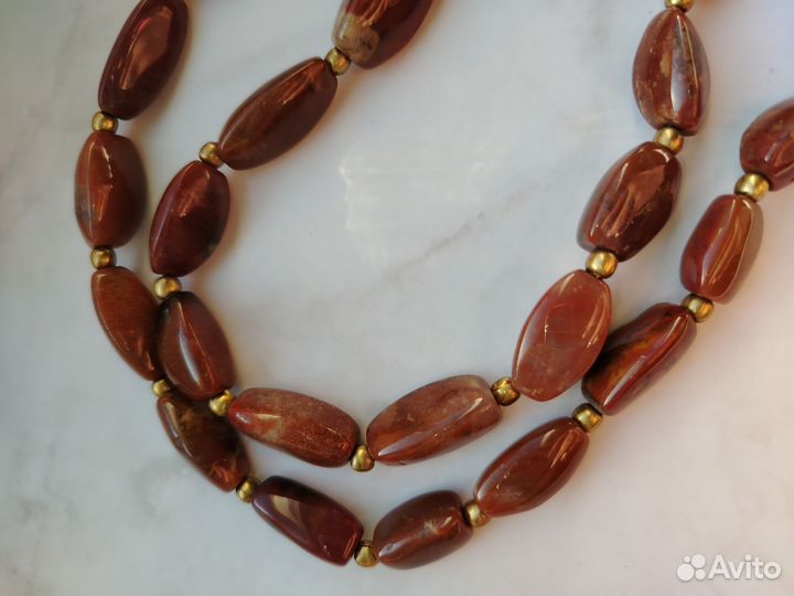 Бусы из натуральных камней сердолики