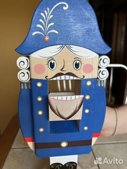 Щелкунчик игрушка деревянная