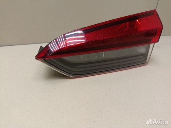 Фонарь внутренний задний правый Skoda Rapid 2021