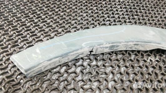 Молдинг крыла переднего левого mitsubishi pajero 4