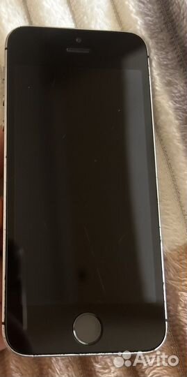 Телефон iPhone 5se