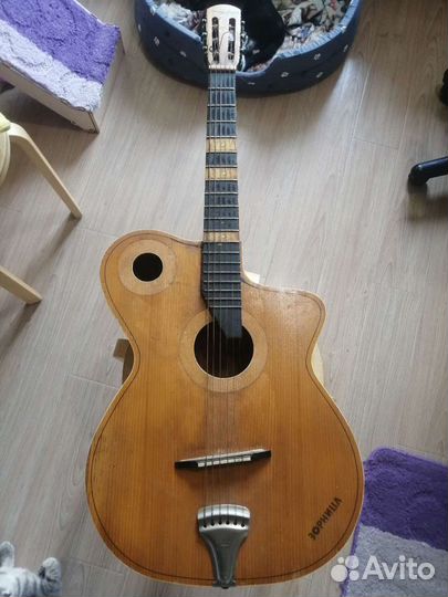 Гитара зорница