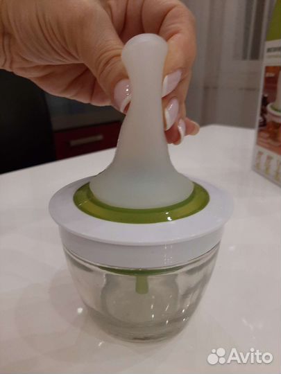 Масленка с кистью дозатором и емкостью