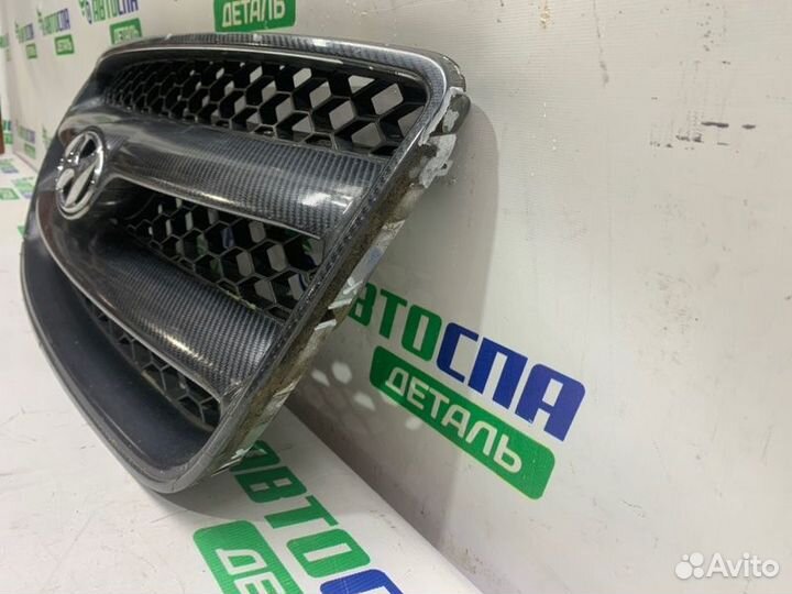 Решетка радиатора передняя Hyundai Santa Fe