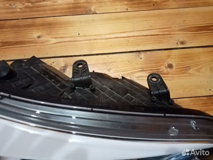 Фара левая правая на киа сид купе 92102-A2330