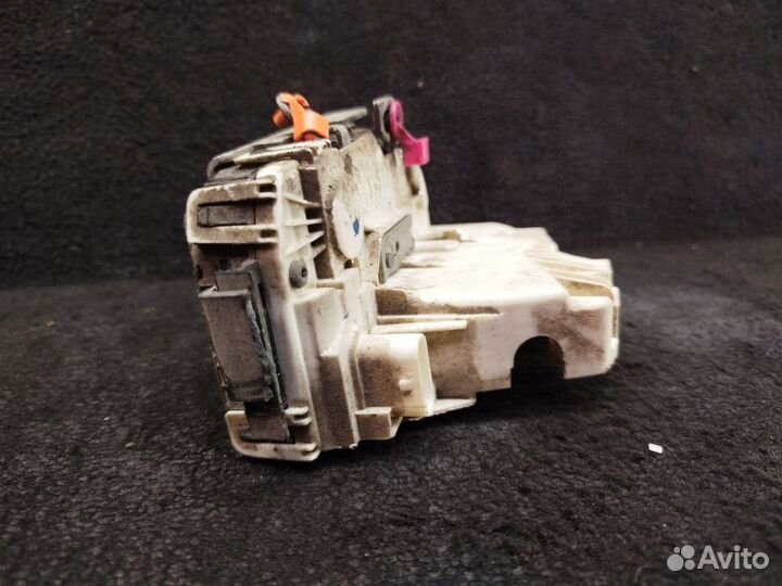 Замок двери передней левой для Chrysler Grand Voyager 5