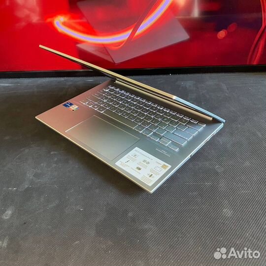 Asus Vivobook pro 14 i5-11300h / 8gb / 512gb