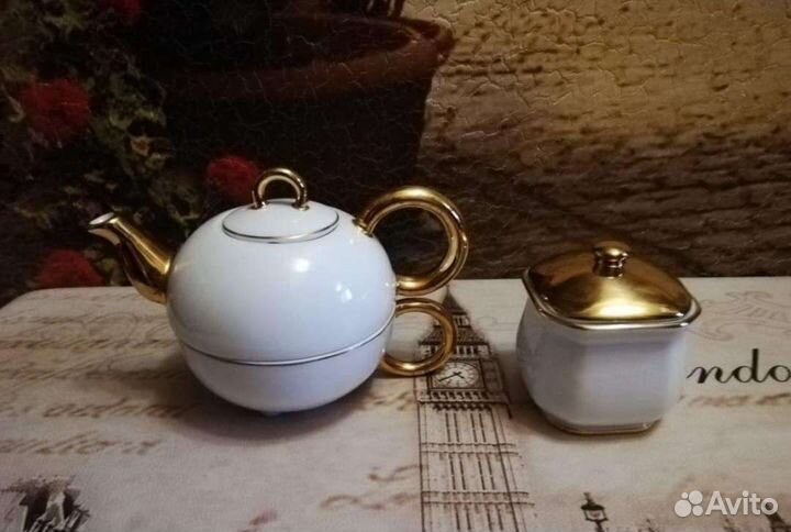 Сервиз чайный на одну персону. Фарфор. Позолота