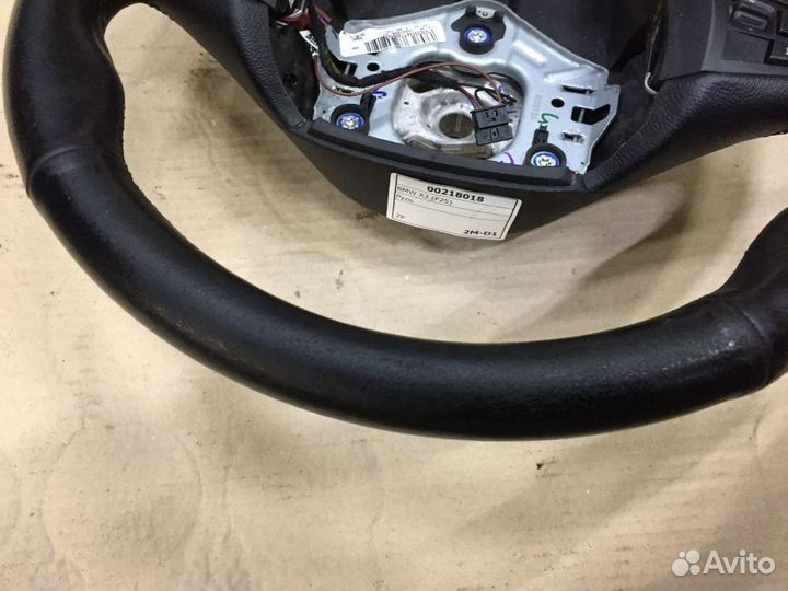 Руль потёртый на BMW X3 (F25) (бмв Х3 (Ф25)