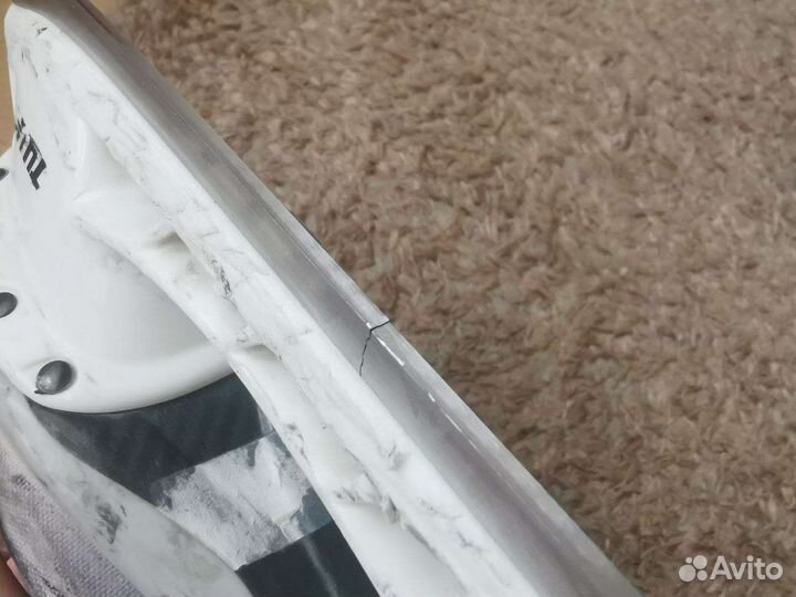 Хоккейные коньки bauer