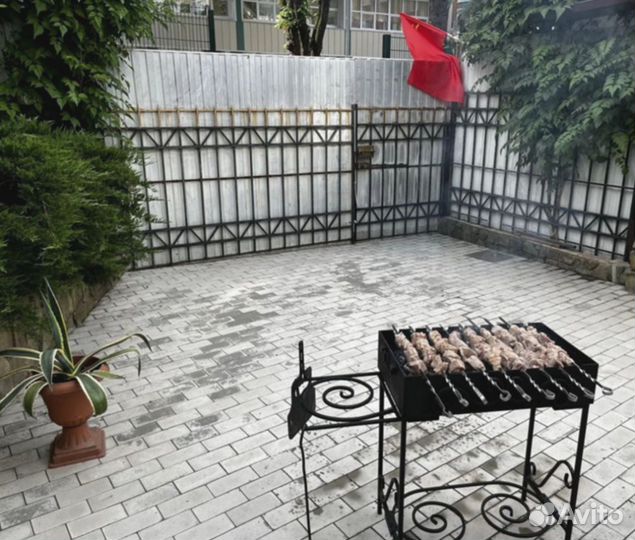 Мангал с крышкой