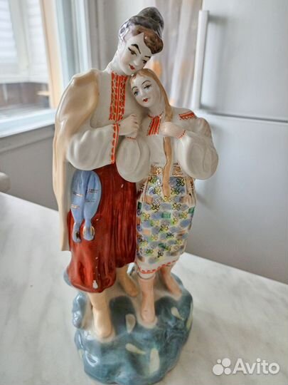 Фарфоровые статуэтки