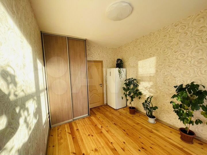3-к. квартира, 95 м², 4/5 эт.