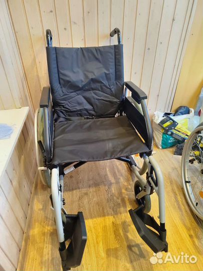 Коляска инвалидная