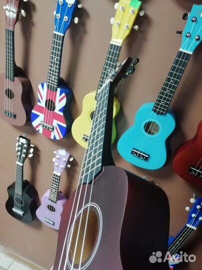 Укулеле. Большой выбор разных расцветок
