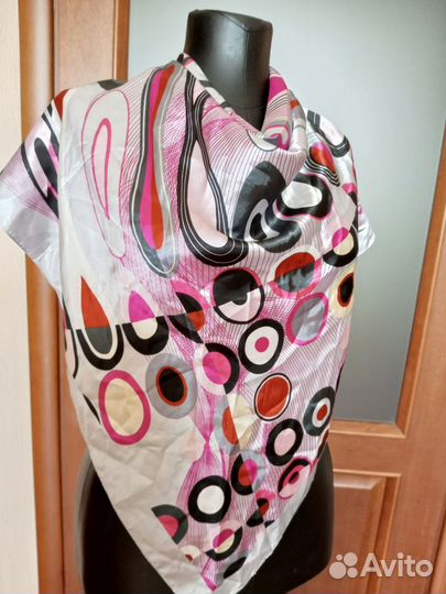 Платки атласные и шифоновые