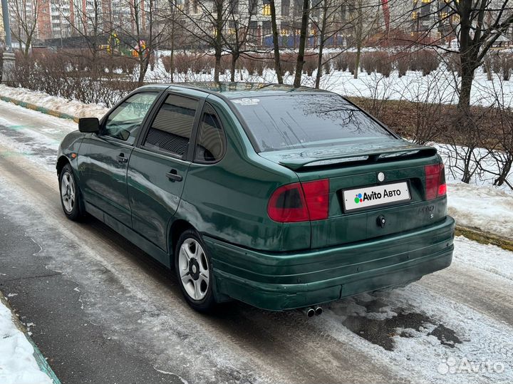 Volkswagen Polo 1.6 МТ, 1996, 179 000 км