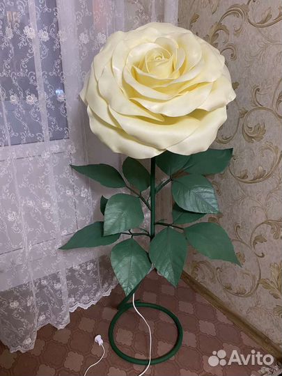 Торшер, ростовой цветок, роза
