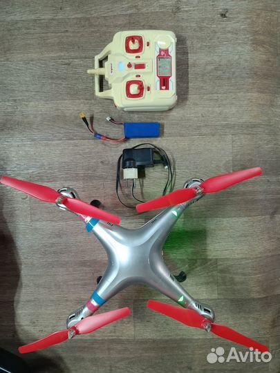 Квадрокоптер syma x8c