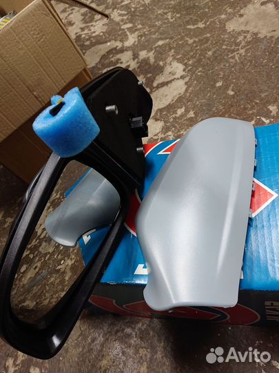 Зеркало левое электро Opel Astra H