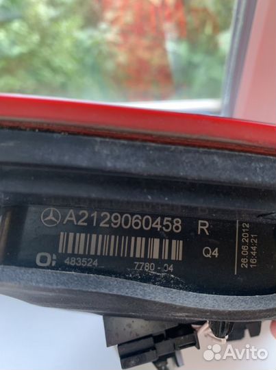 Фонарь багажника задний правый е212