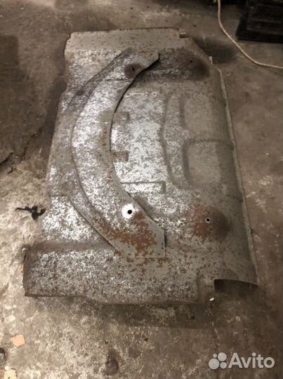 Экран тепловой глушителя Мазда CX7