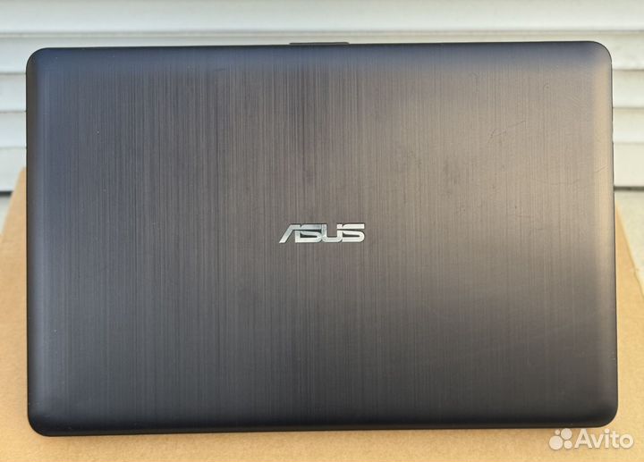 Мощный Игровой Asus 15.6 в отличном состоянии