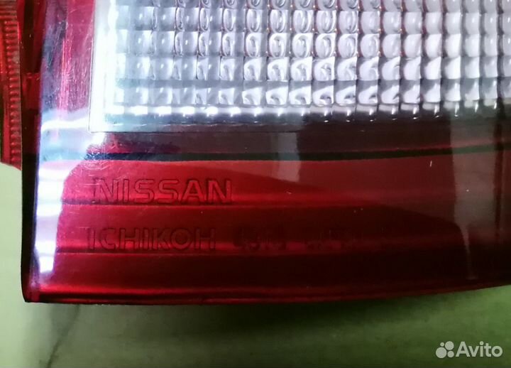 Фонарь задний правый Nissan X-Trail T30