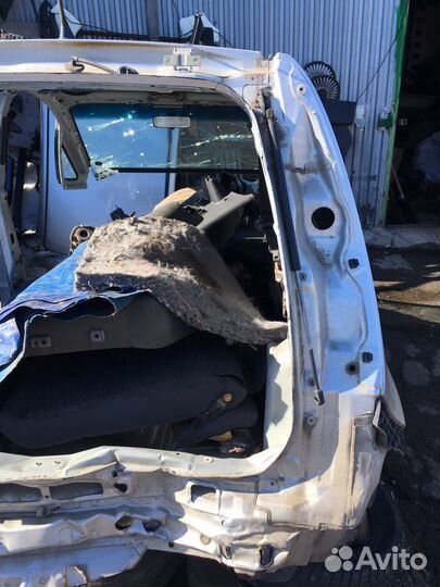 Крыло заднее правое Mitsubishi Colt