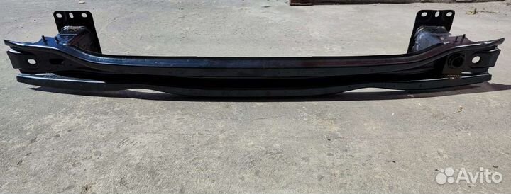 Усилитель заднего бампера на Volkswagen Tiguan