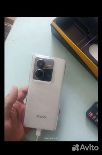 vivo iQOO Z8, 8/256 ГБ