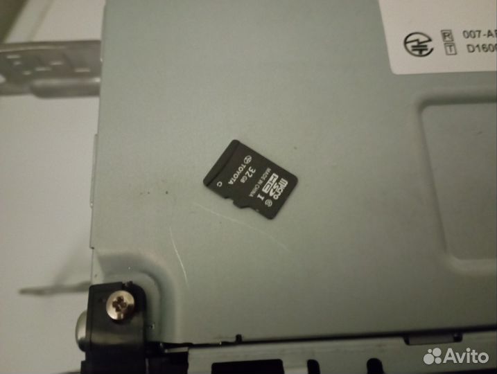 Магнитофон с Тайоты Экскваер