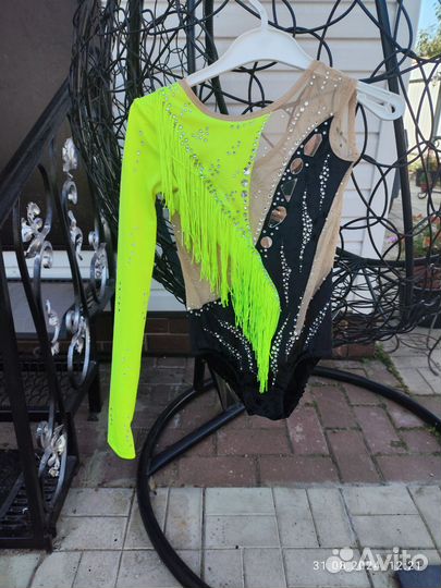 Купальник для художественной гимнастики