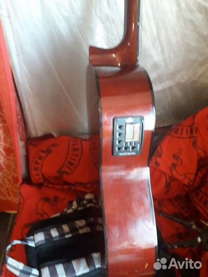 Акустическая гитара бу