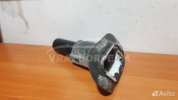 Форсунка омывателя фары правой Opel Insignia