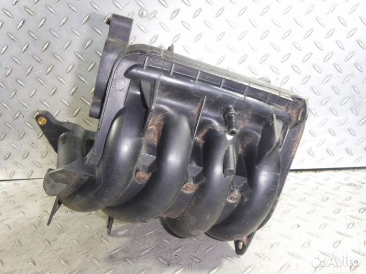 Впускной коллектор Peugeot Partner M59