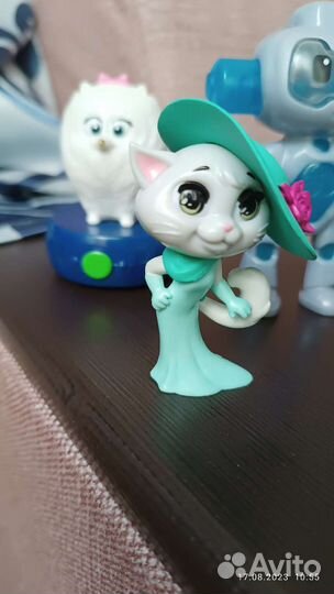 Миньон. Игрушки из макдональдса