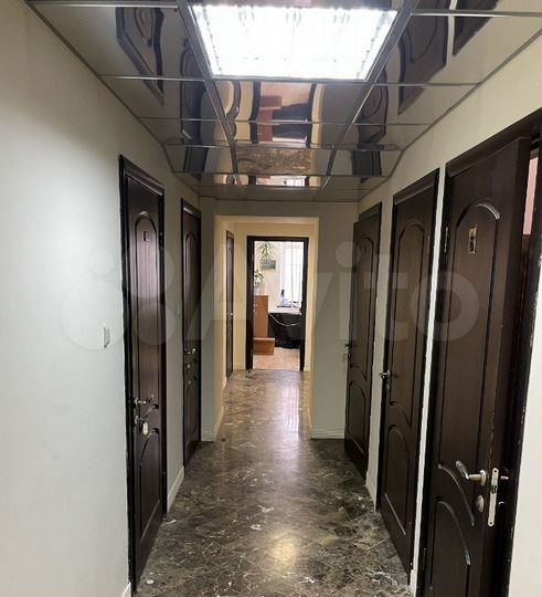 Аренда Офиса, 153.9 м². В современном особняке