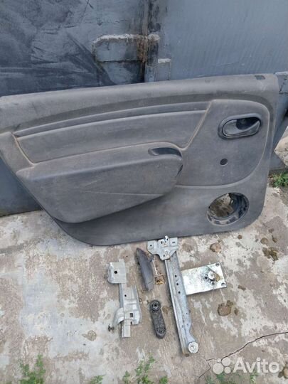 Обшивка двери ларгус