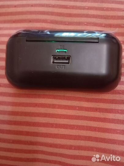 Беспроводные наушники F9 новый