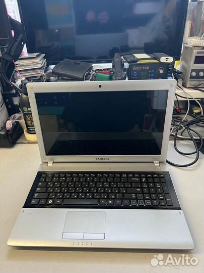 Samsung RV515