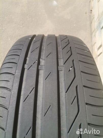 Bridgestone Turanza T001 215/45 R17 87W