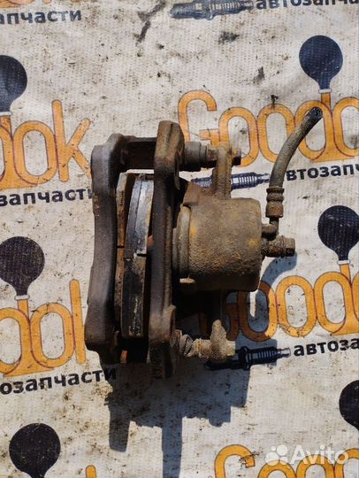 Суппорт передний правый Suzuki Grand Vitara