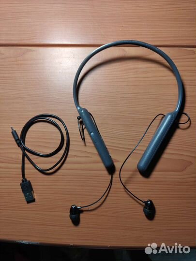 Стерео Bluetooth гарнитура Sony