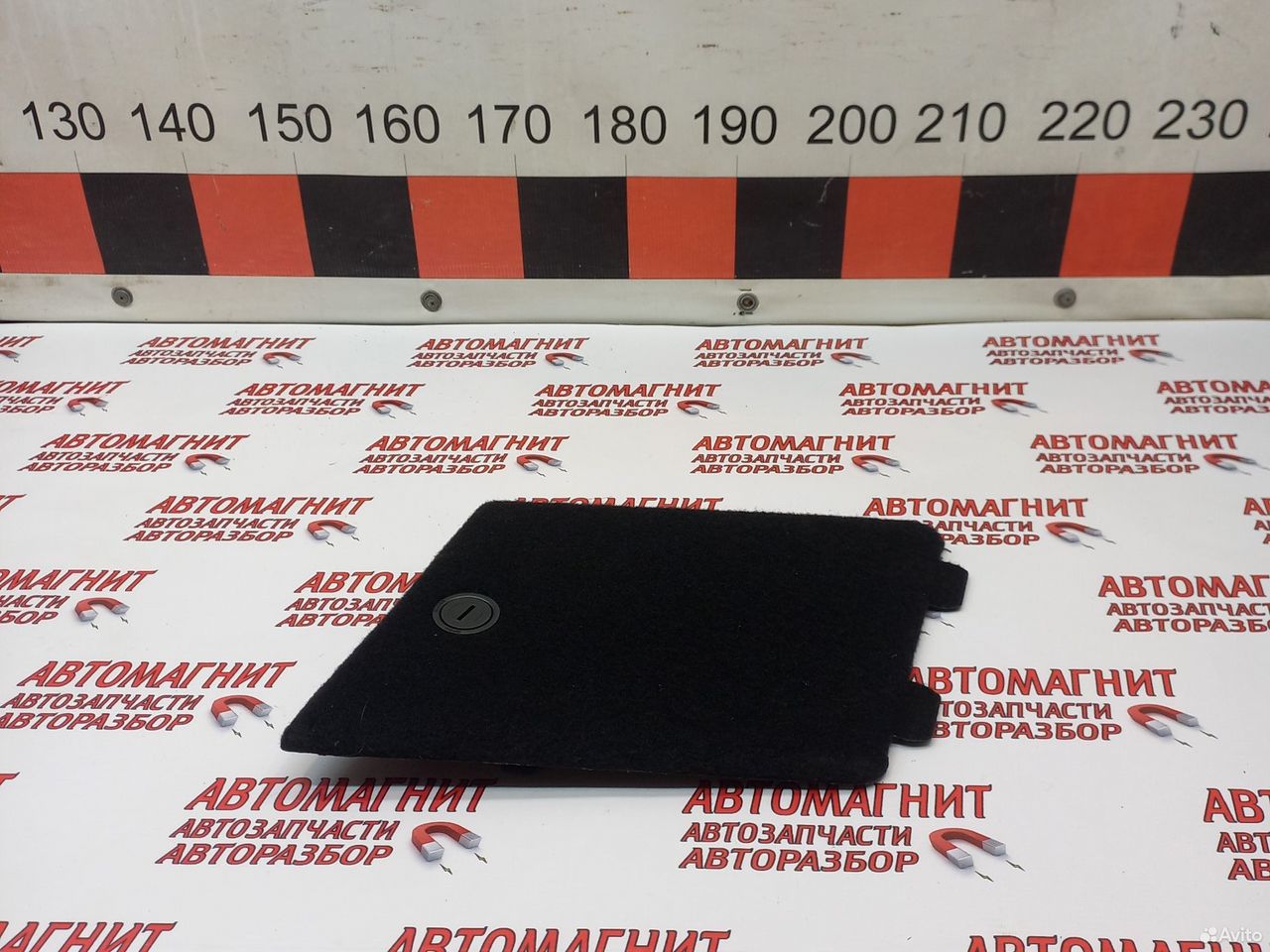 Крышка обшивки багажника правая Джили Тугелла