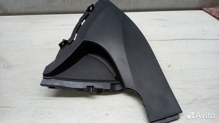 Накладка центральной консоли Toyota Camry С40