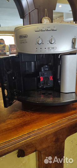 Кофемашина delonghi