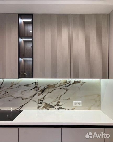 Кухонный гарнитур, кухня до потолка