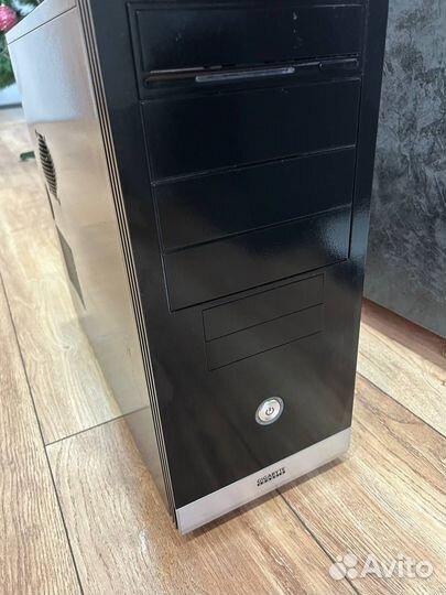 Корпус для пк gigabyte