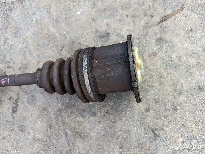 Привод Toyota Corona ST170 4SFE Лев. Перед